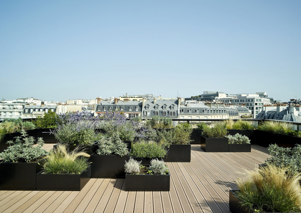 LABORDE by PCA STREAM