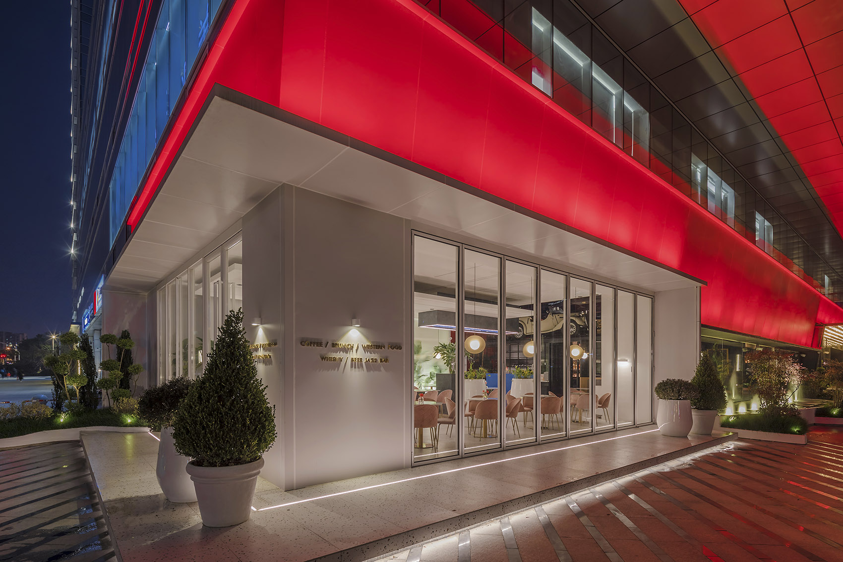 翠贝卡河西旗舰店,南京 / 南京市线状建筑设计研究室