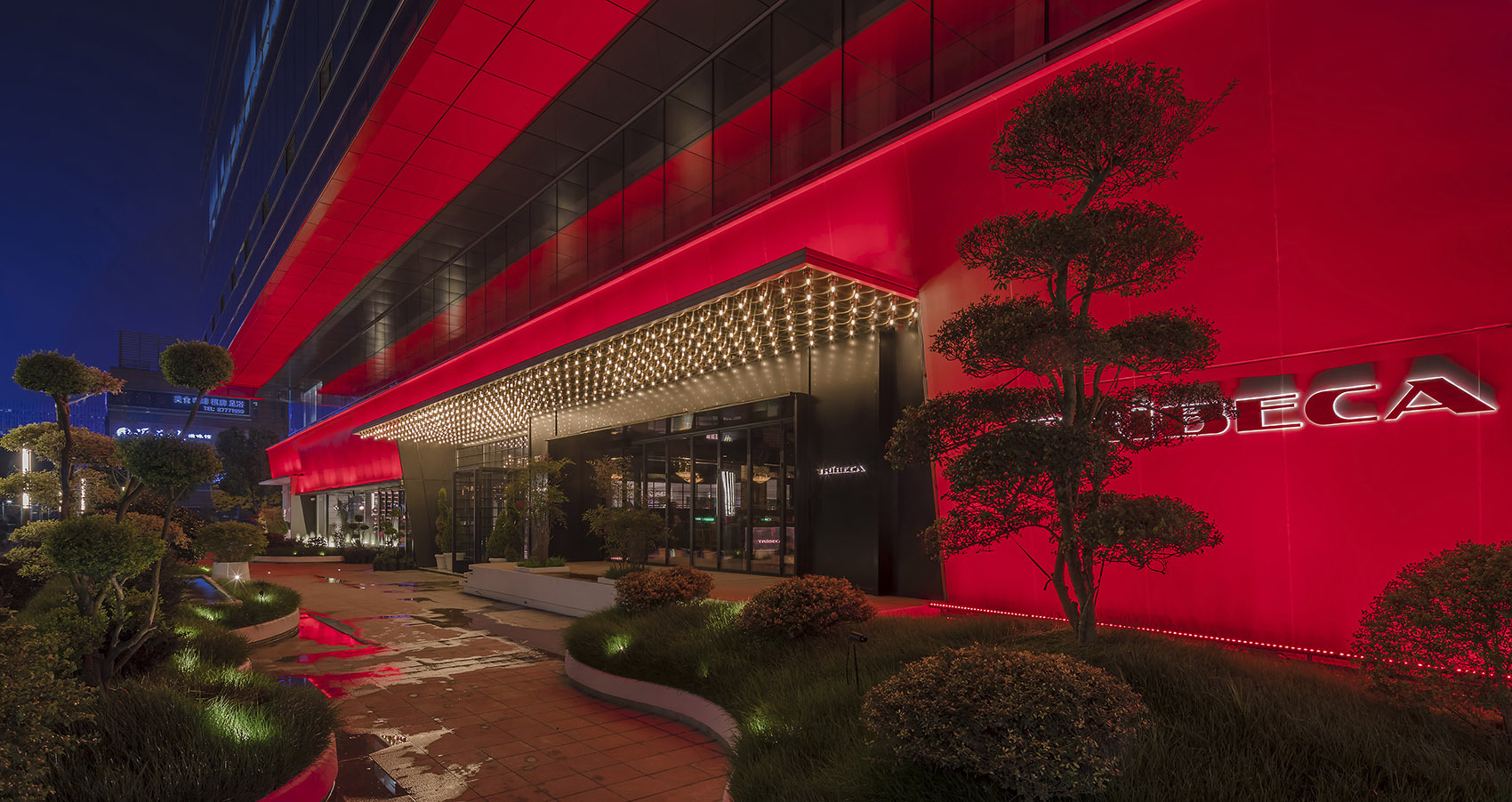 翠贝卡河西旗舰店,南京 / 南京市线状建筑设计研究室