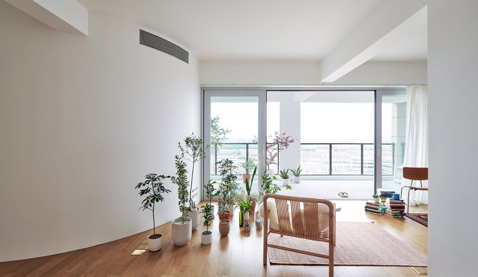 apartment for an elderly couple in shaoxing china by atelier he haibo