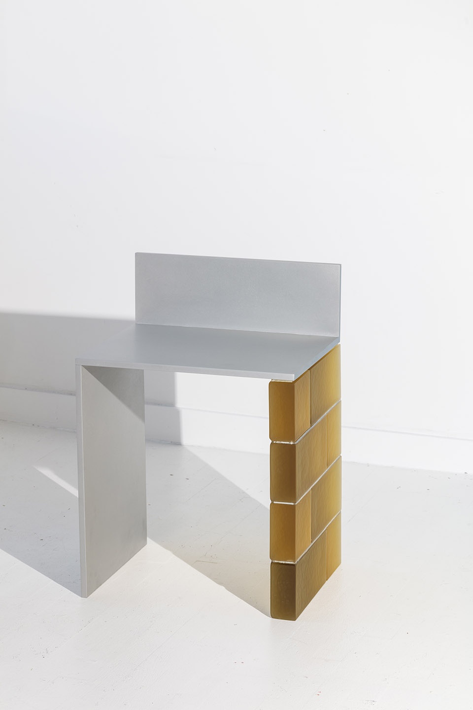 lescaze chair by trueing studio