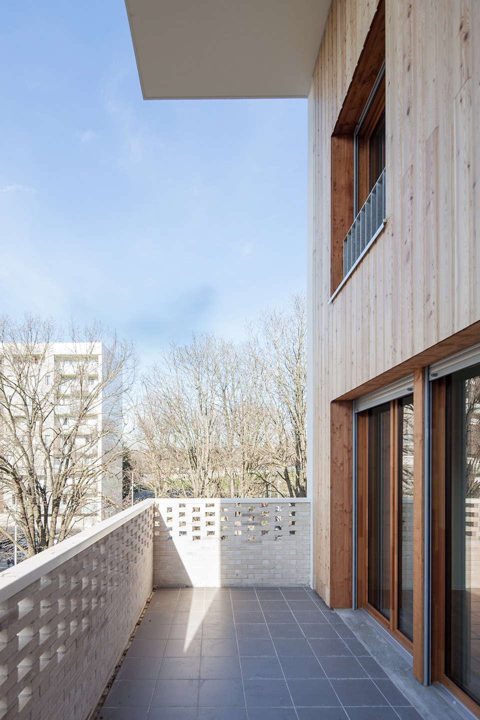 71 social housing units by mao architectes jtb architecture