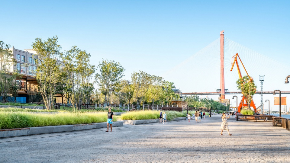 public space of yangpu riverfront south section phase ii china by daguan landscape design