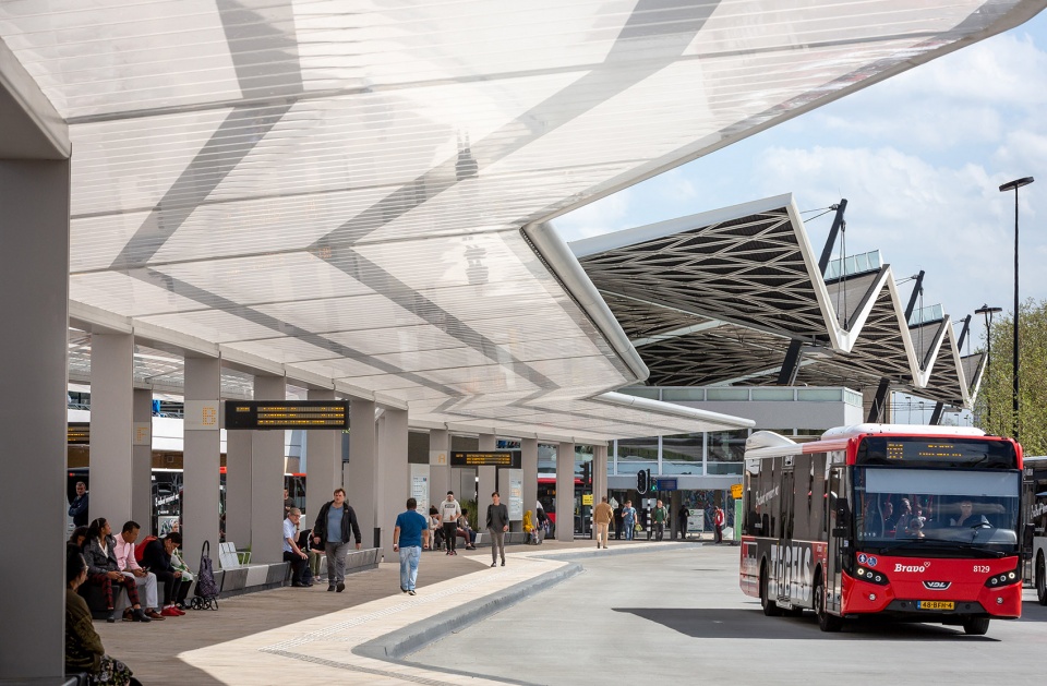 bus station tilburg by cepezed