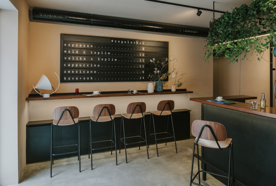 regular bar by regular company