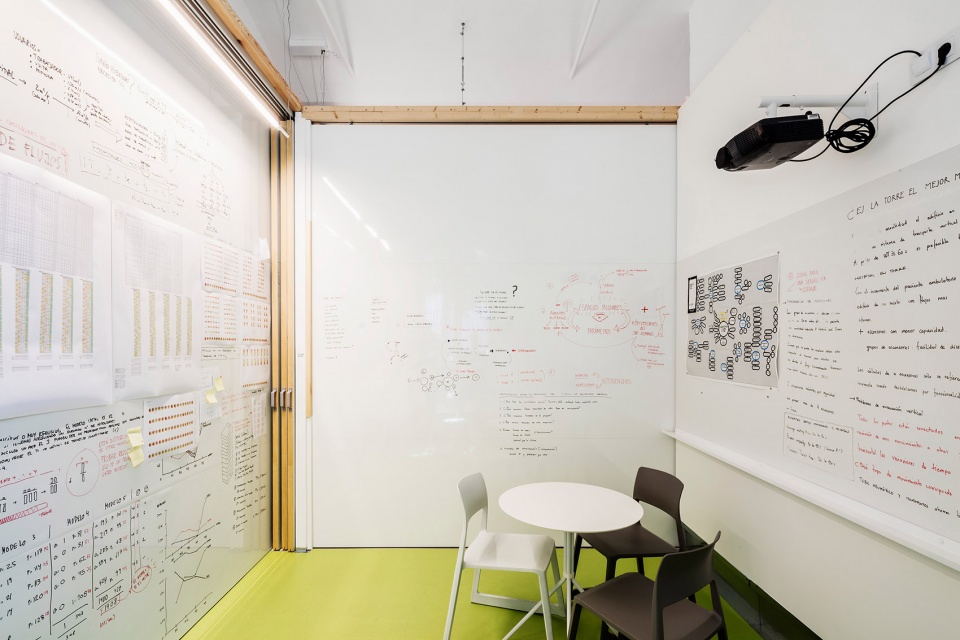 the new office of pmmt arquitectura by pmmt arquitectura