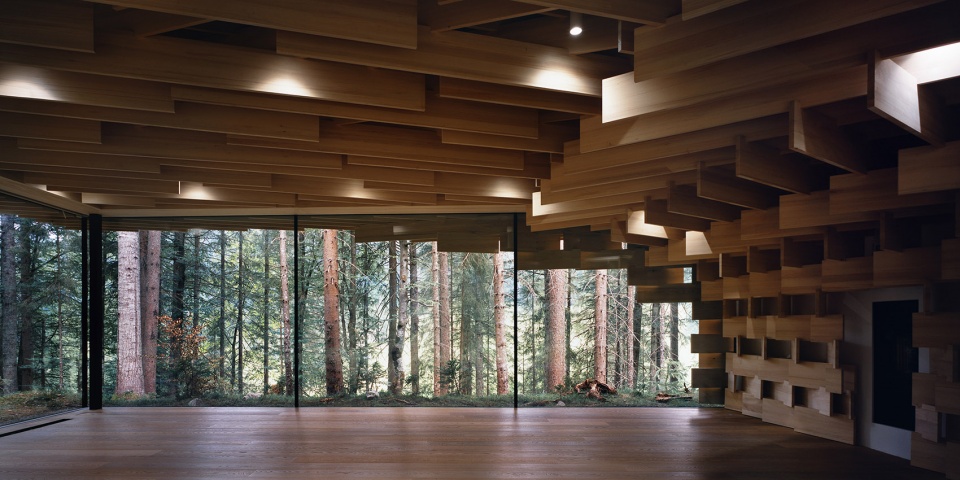 woodpile by kengo kuma and associates