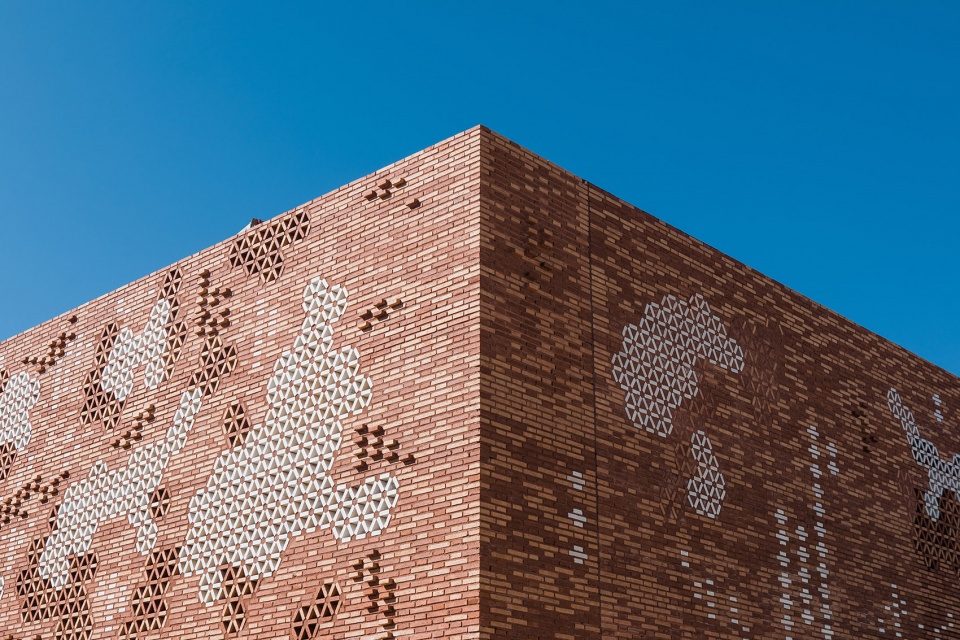 kalida sant pau centre by miralles tagliabue embt