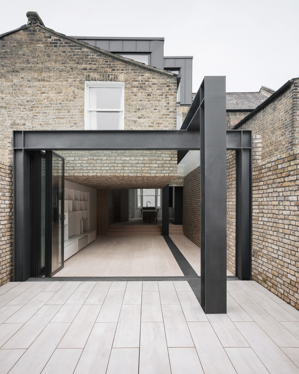 repoussoir by con form architects