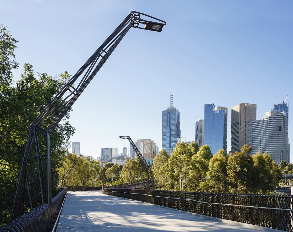 tanderrum pedestrian bridge by john wardle architects nadaaa
