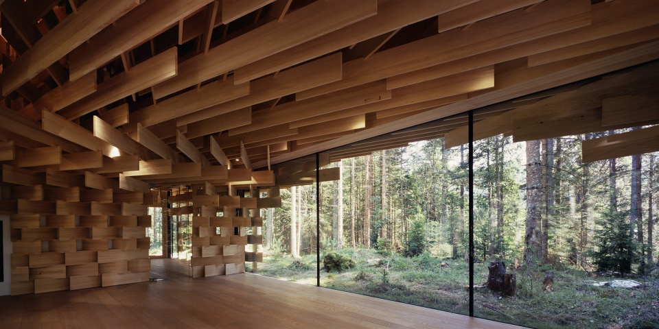 woodpile by kengo kuma and associates