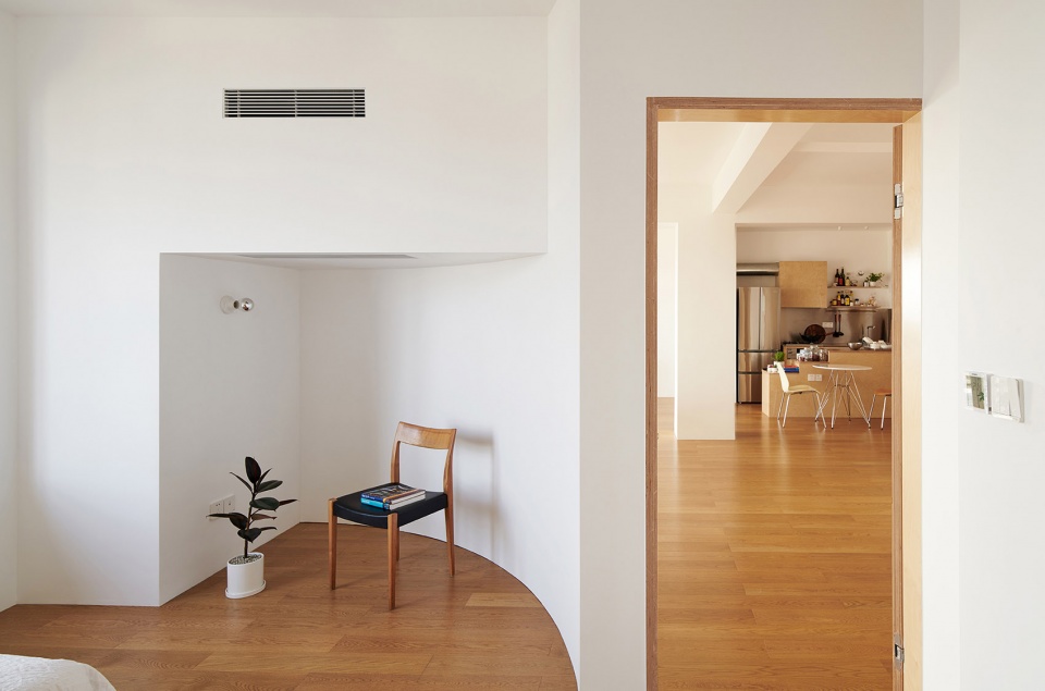 apartment for an elderly couple in shaoxing china by atelier he haibo