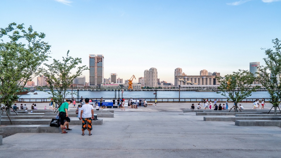 public space of yangpu riverfront south section phase ii china by daguan landscape design