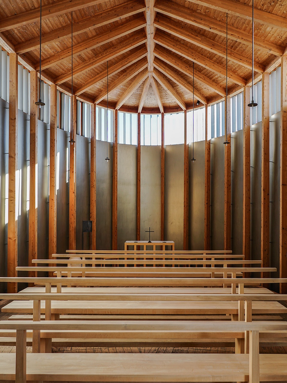 St. Benedict’s Chapel by Atelier Peter Zumthor 谷德设计网