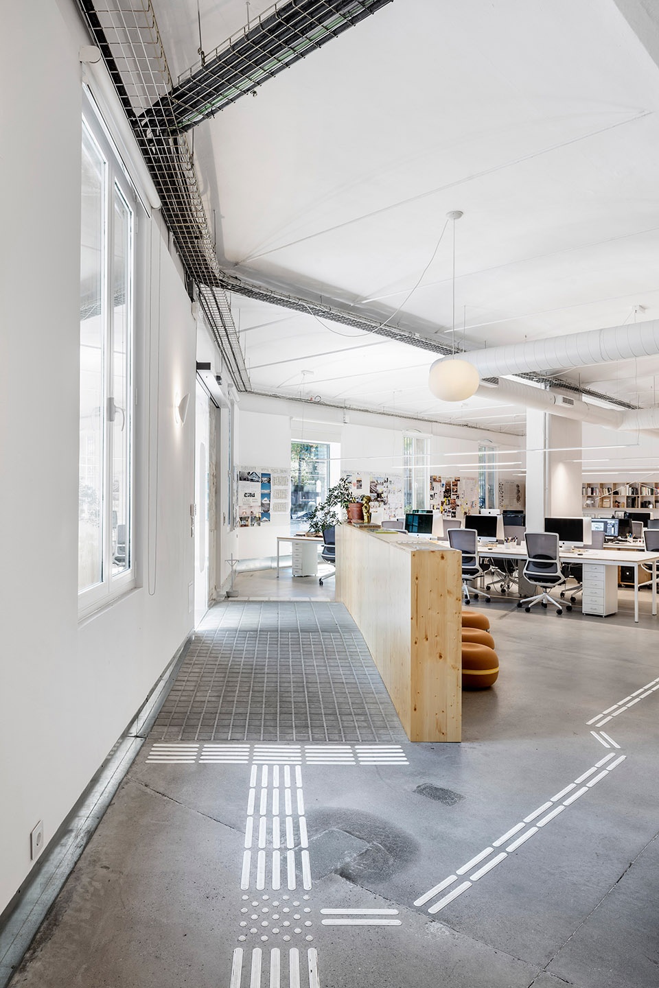 the new office of pmmt arquitectura by pmmt arquitectura