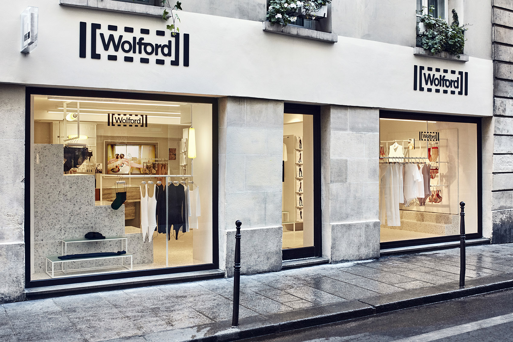 Wolford Store Paris by Studio Modijefsky 谷德设计网