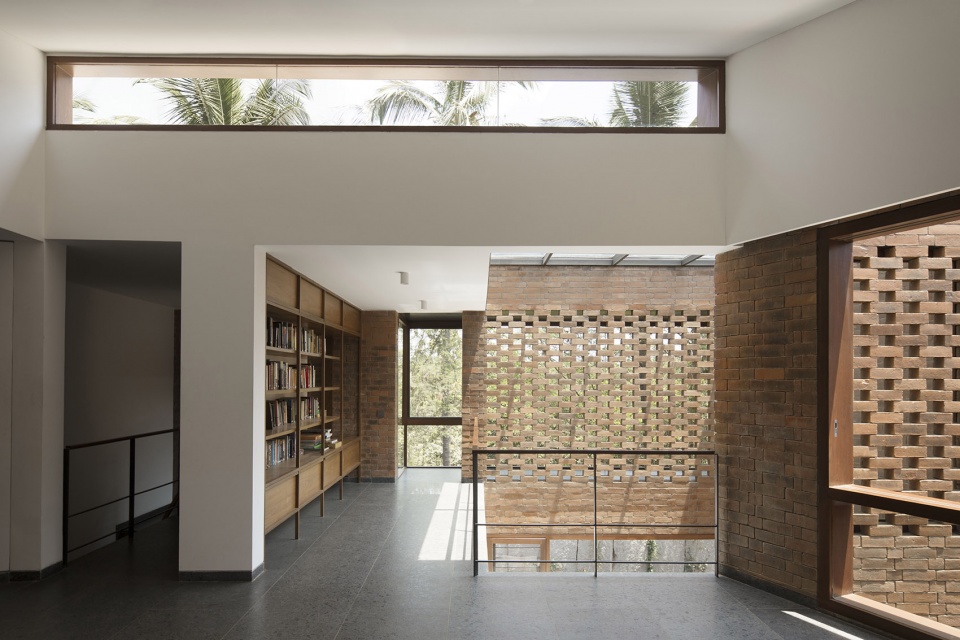 brick house by collectiveproject