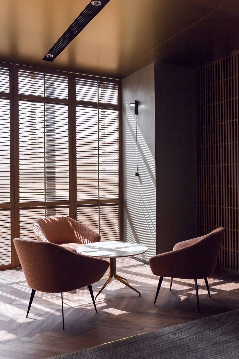 seeing jewelry store china by pures design