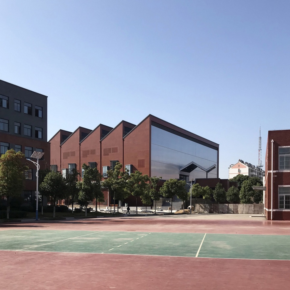 jinhong middle school gymnasium china by le architects