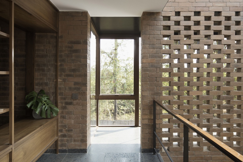 brick house by collectiveproject
