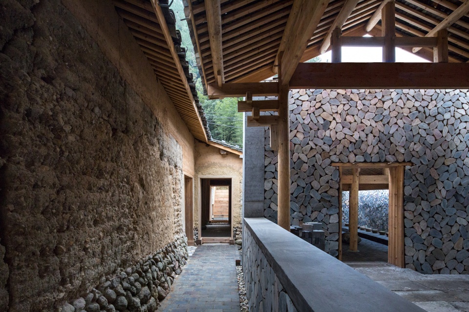 oil workshop china by dna design and architecture