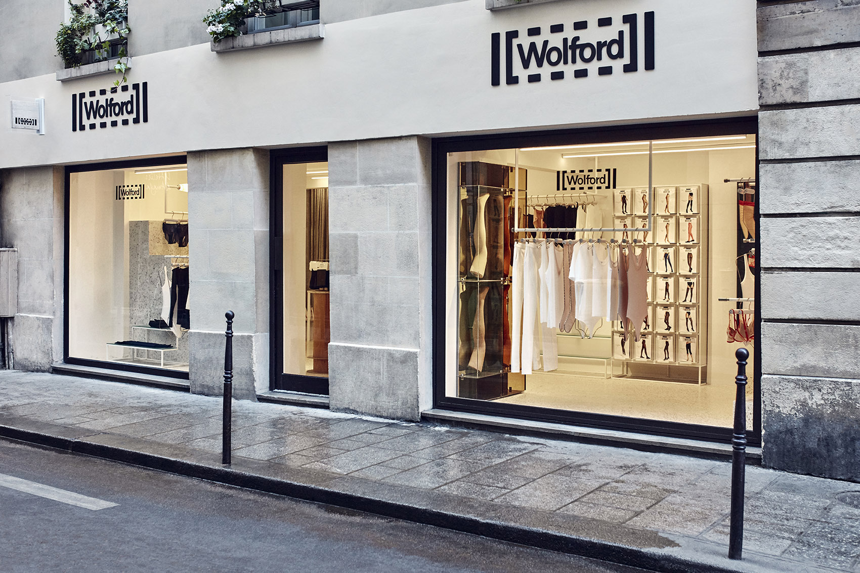 Wolford Store Paris by Studio Modijefsky 谷德设计网