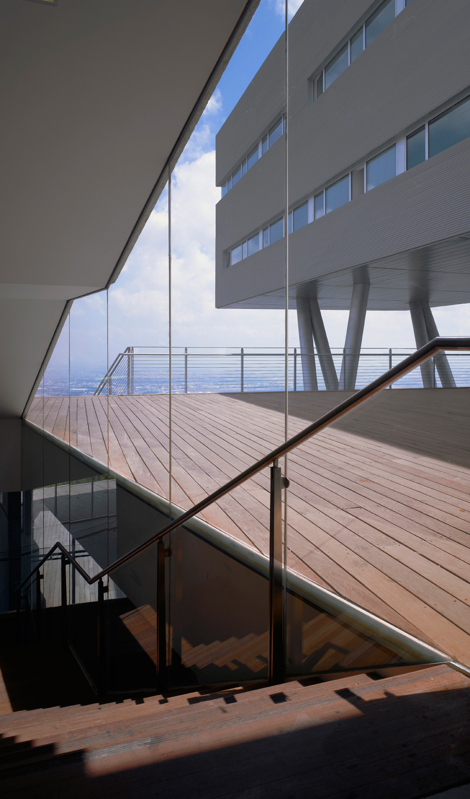 haifa university student center by chyutin architects