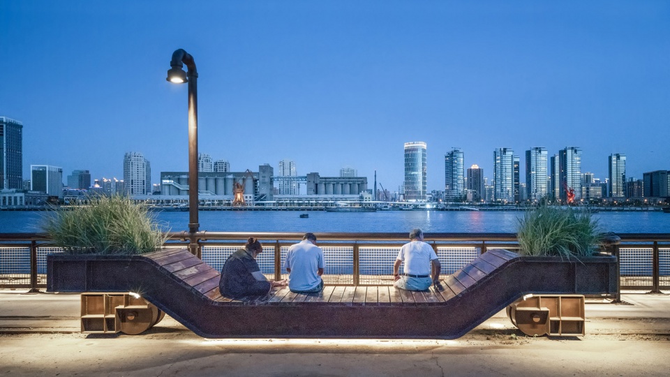 public space of yangpu riverfront south section phase ii china by daguan landscape design