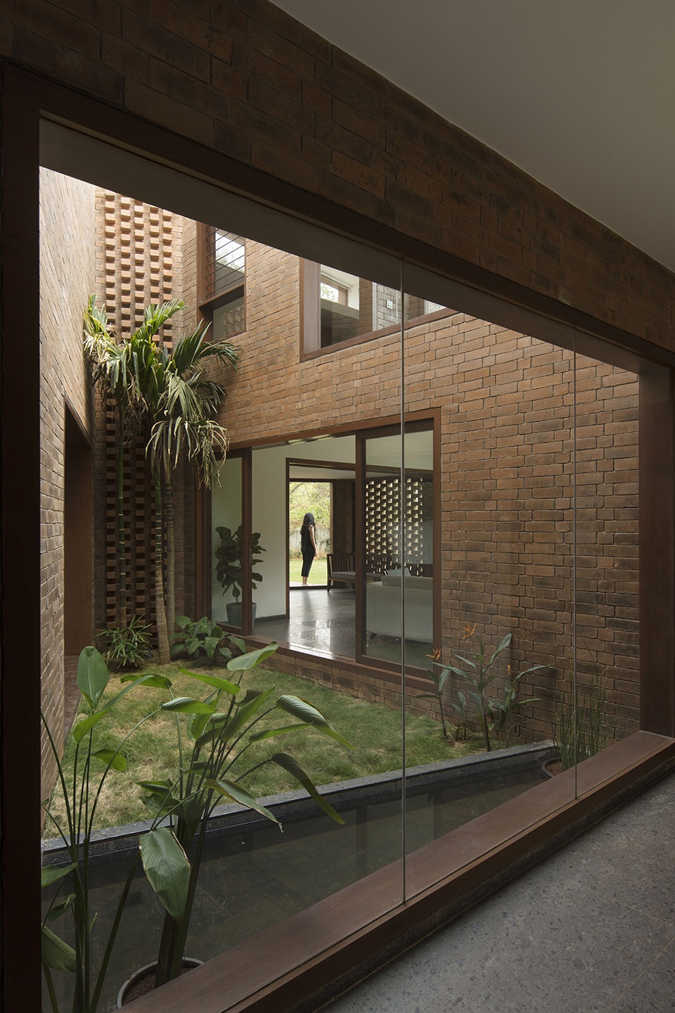 brick house by collectiveproject