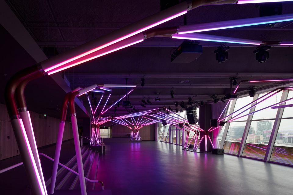 rhizomatic grid for terminal 7 club by estudio guto requena