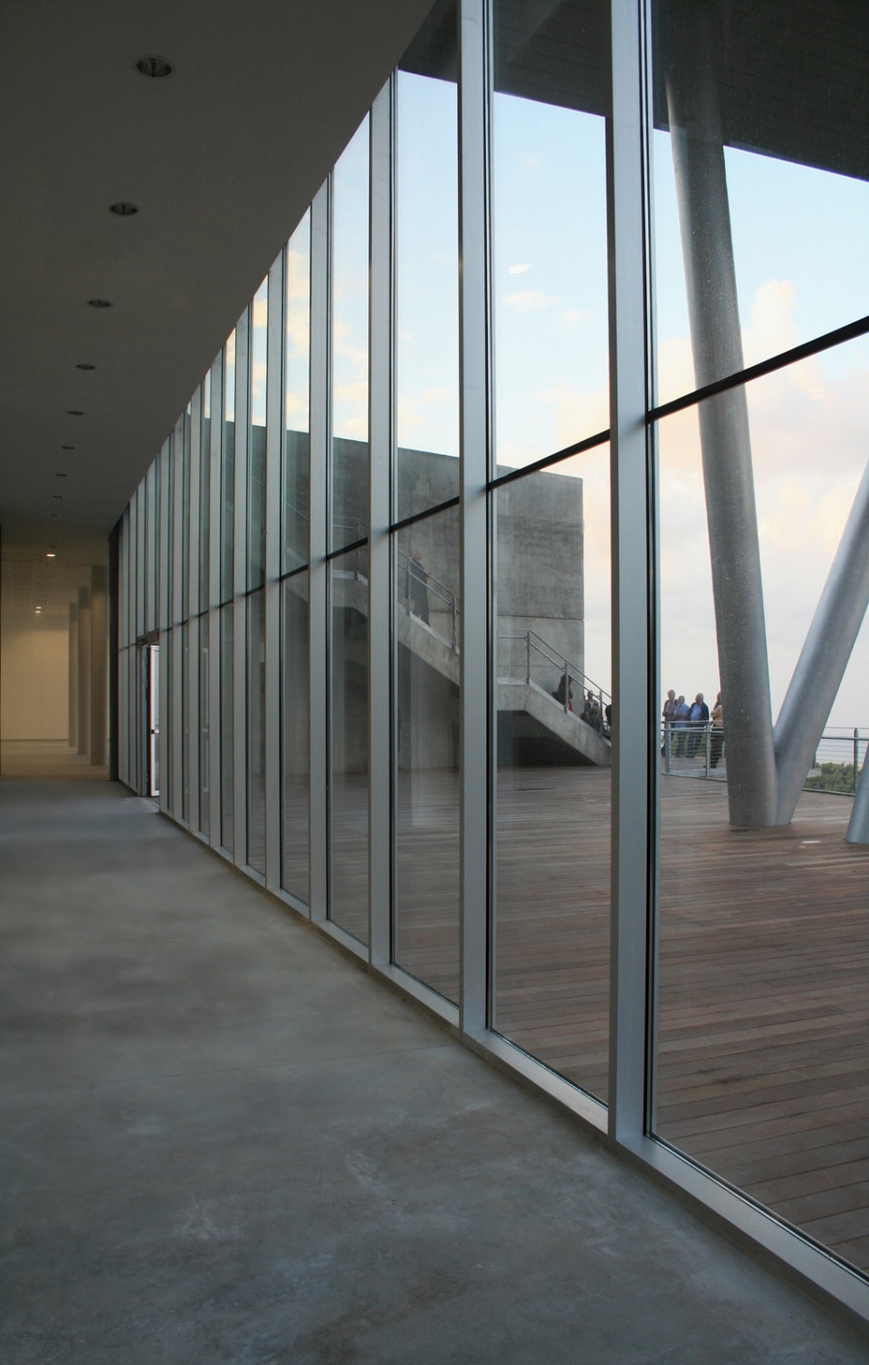 haifa university student center by chyutin architects
