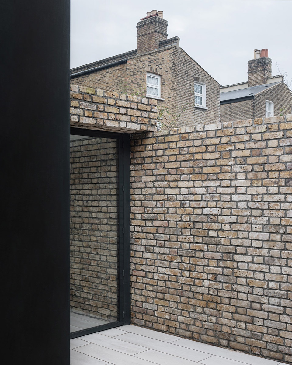 repoussoir by con form architects