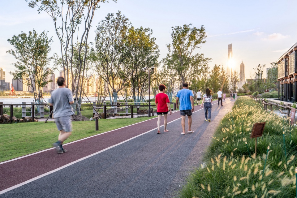 public space of yangpu riverfront south section phase ii china by daguan landscape design