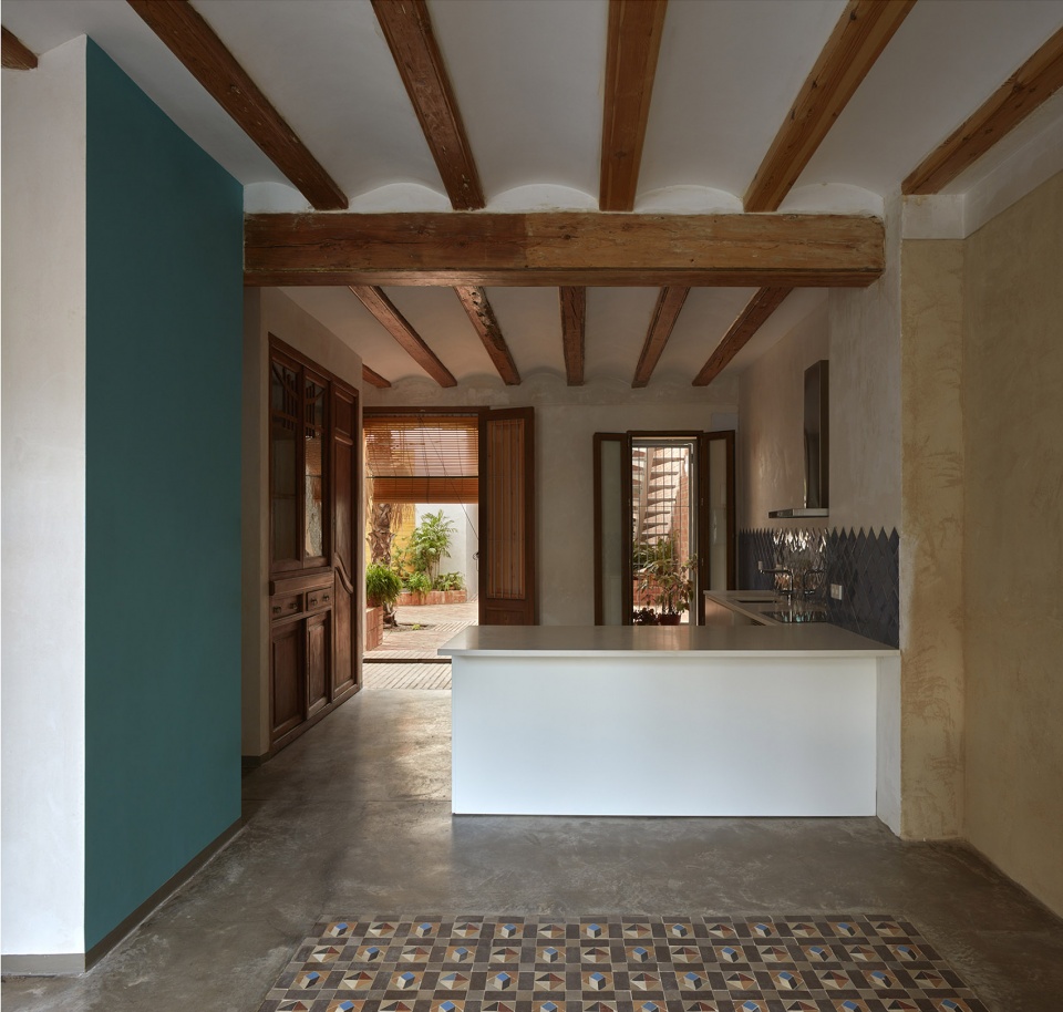 residential building renovation by david estal arturo sanz