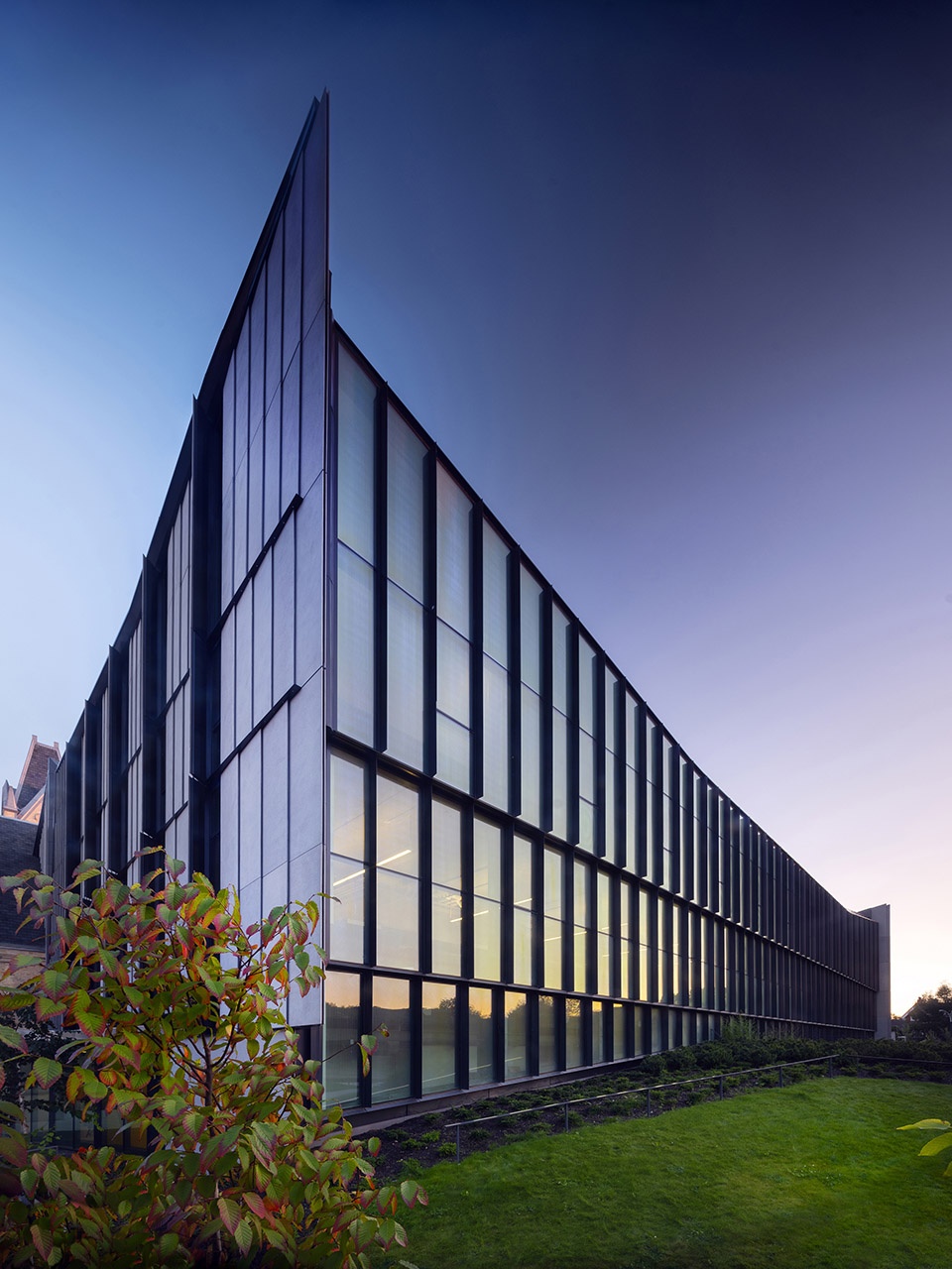 daniels building at one spadina crescent by nadaaa
