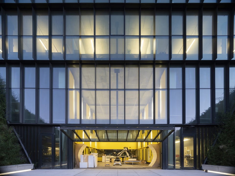 daniels building at one spadina crescent by nadaaa