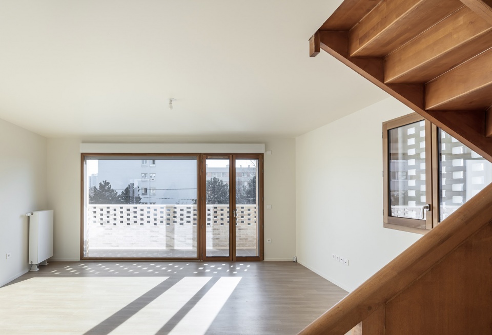 71 social housing units by mao architectes jtb architecture