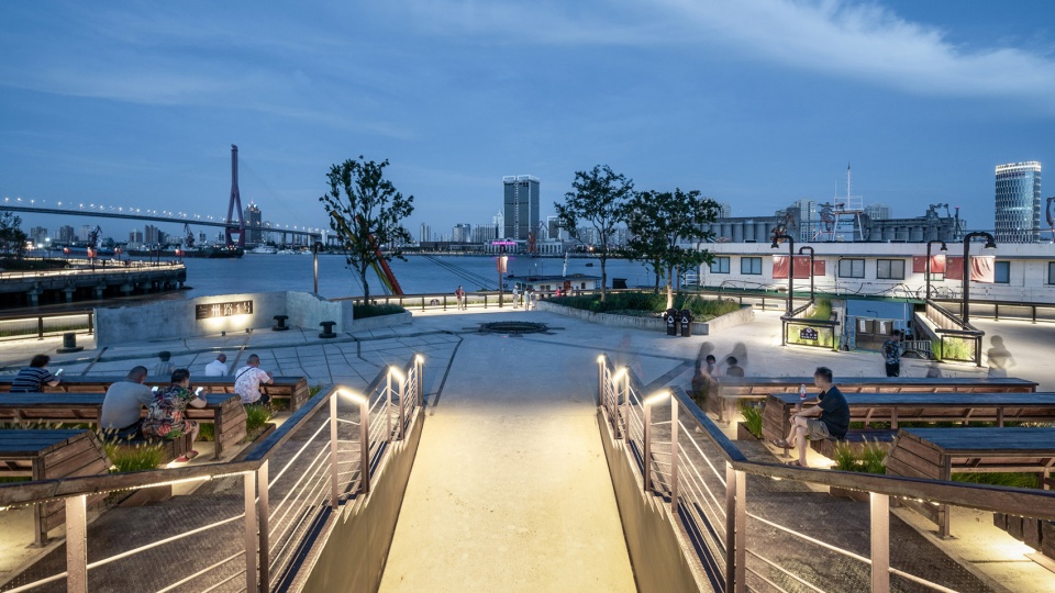 public space of yangpu riverfront south section phase ii china by daguan landscape design