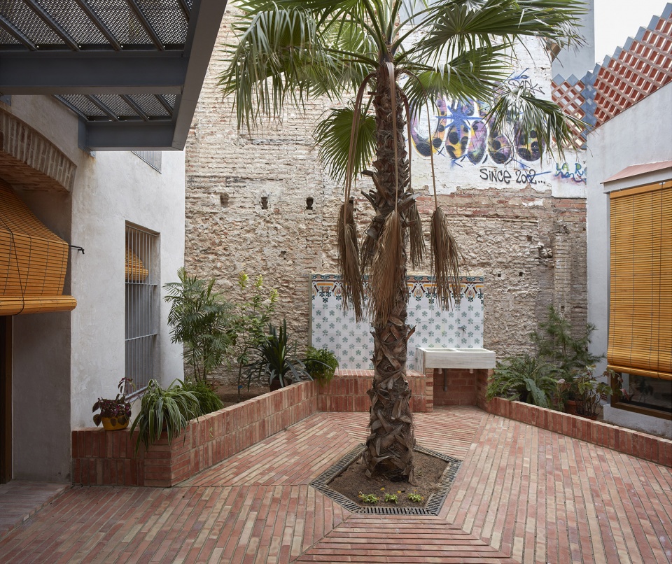 residential building renovation by david estal arturo sanz