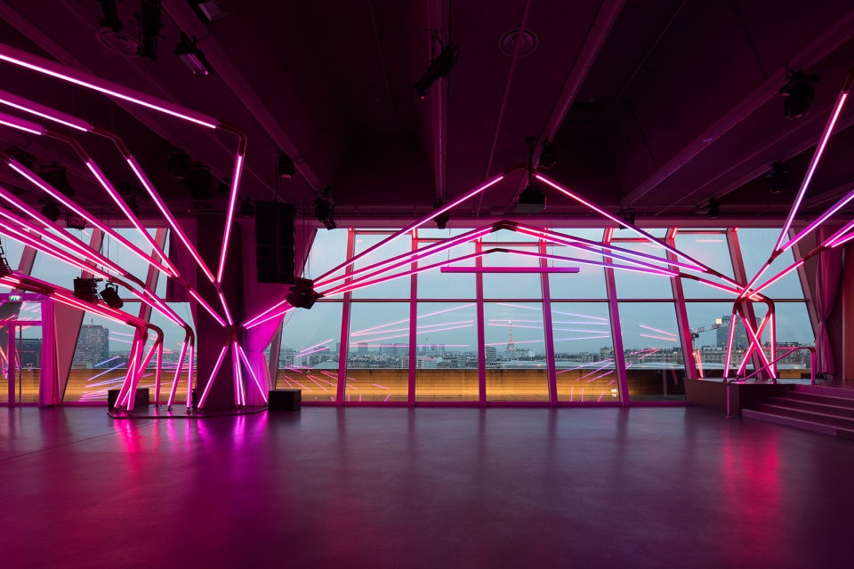 rhizomatic grid for terminal 7 club by estudio guto requena
