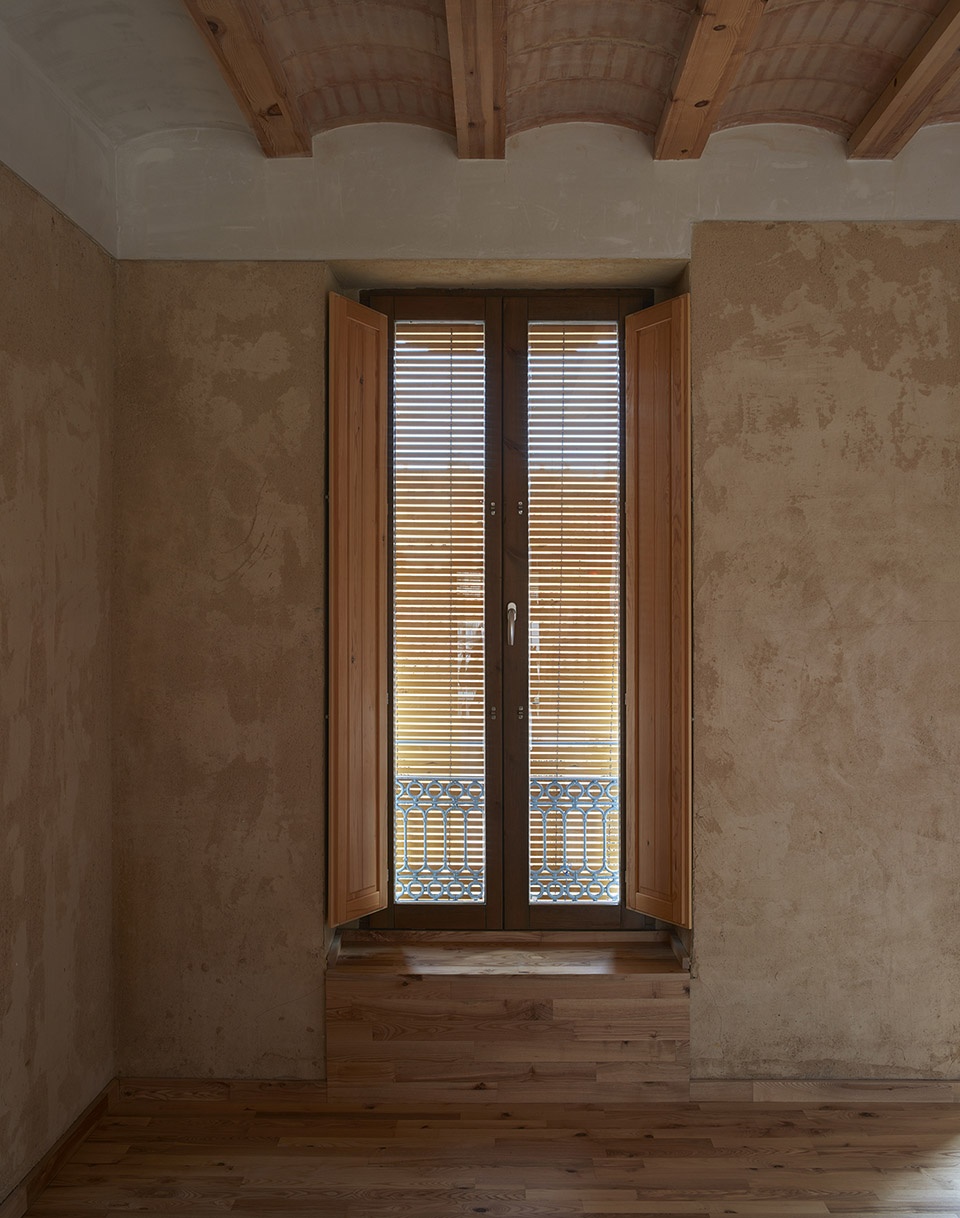 residential building renovation by david estal arturo sanz