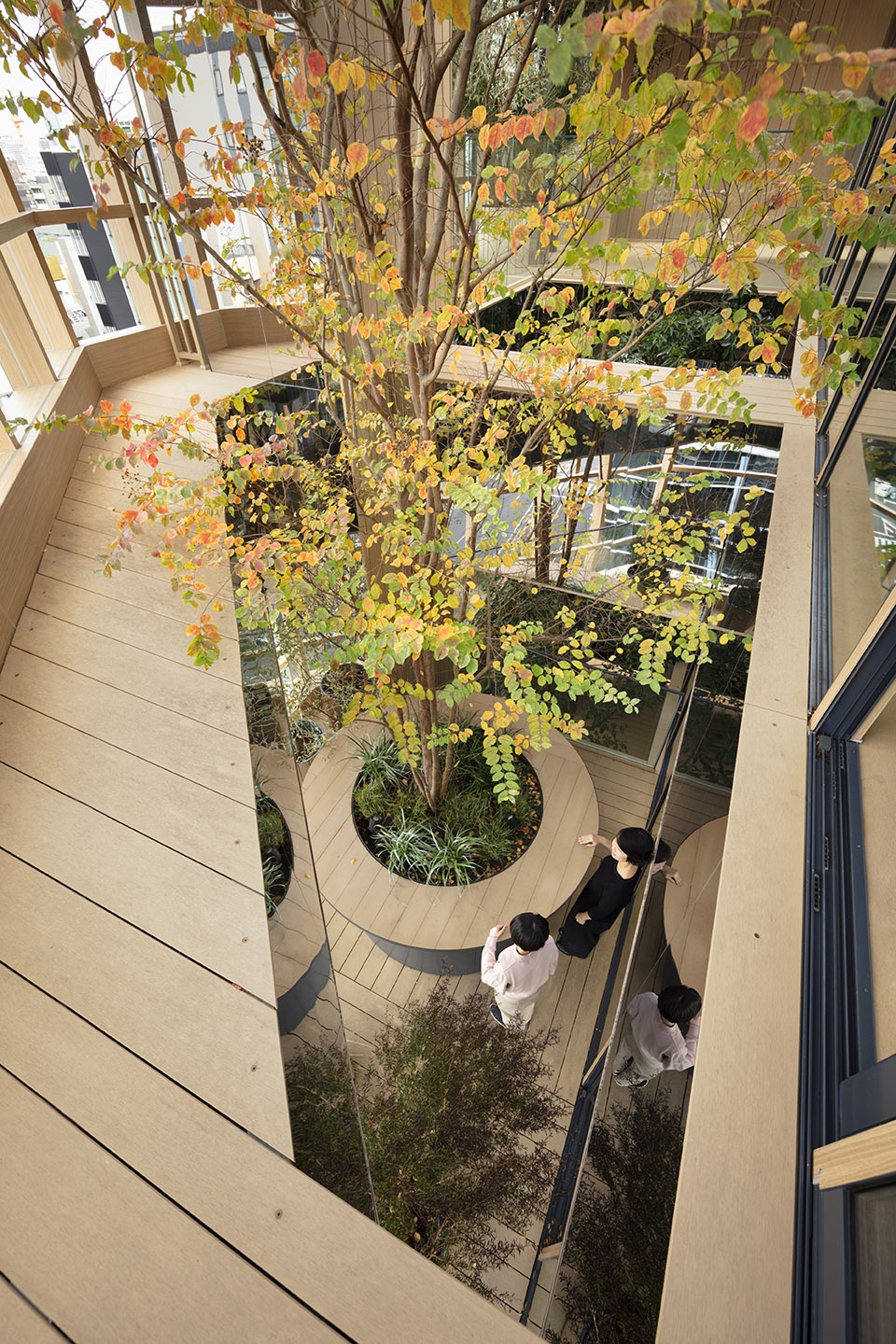 kojimachi terrace by nendo