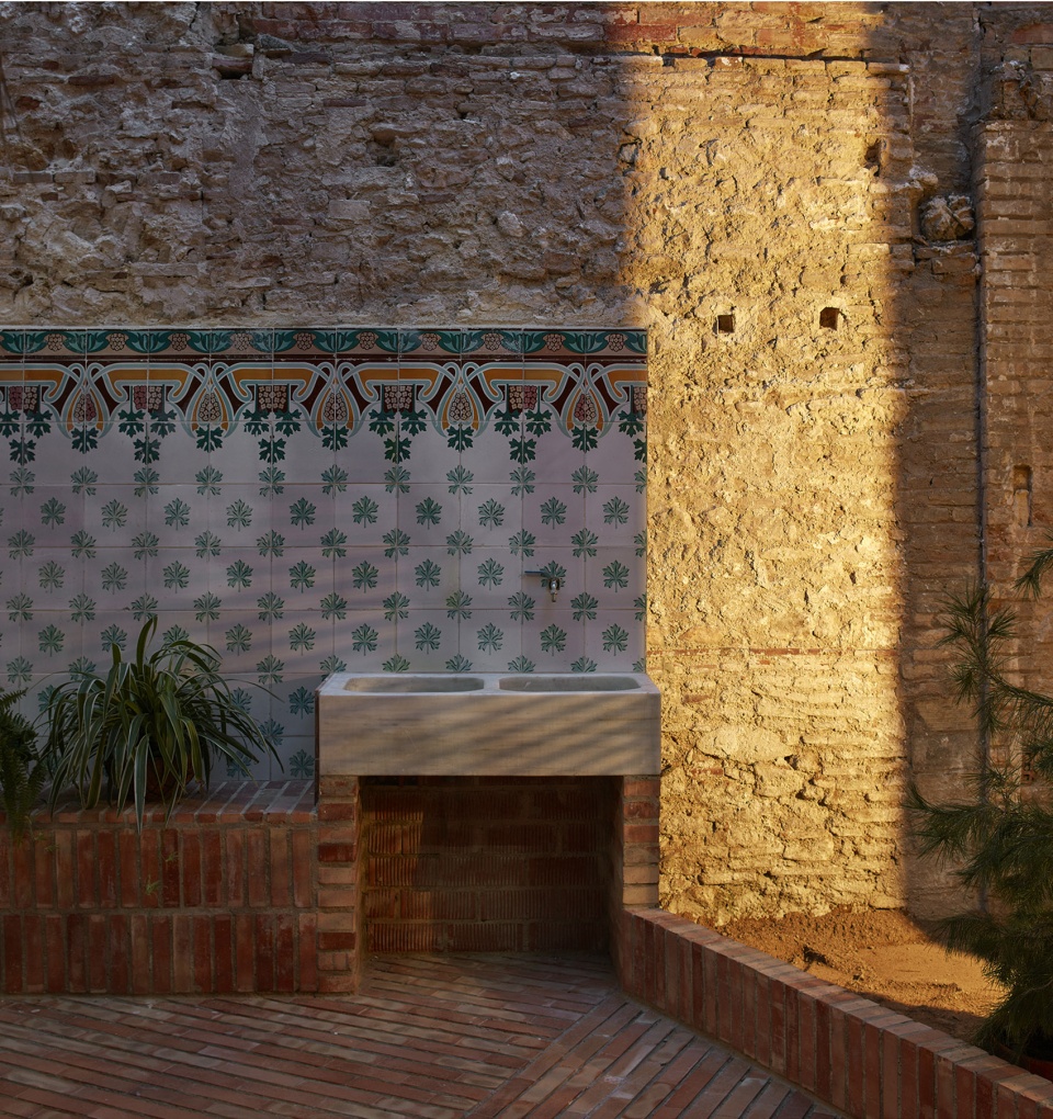 residential building renovation by david estal arturo sanz