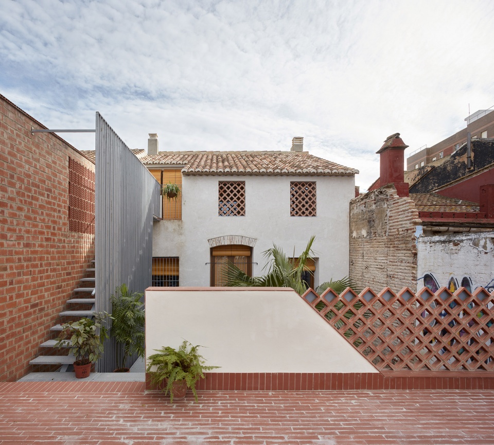 residential building renovation by david estal arturo sanz