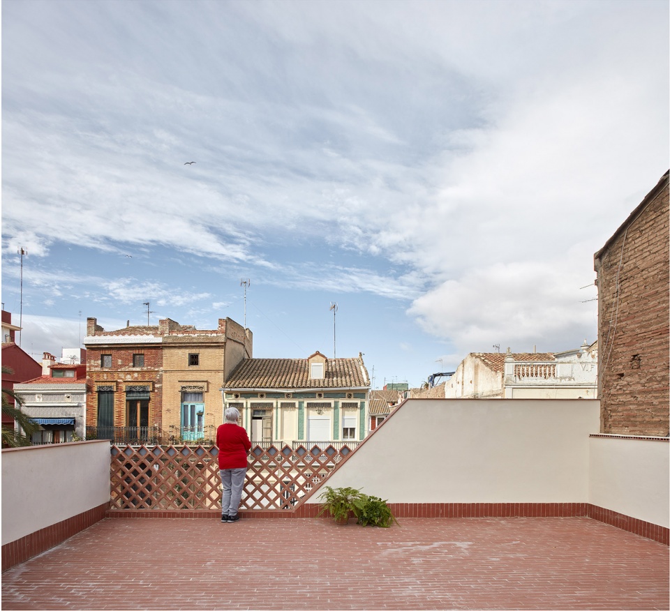 residential building renovation by david estal arturo sanz