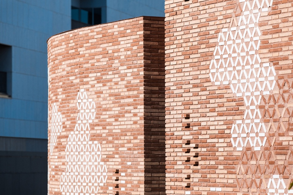 kalida sant pau centre by miralles tagliabue embt