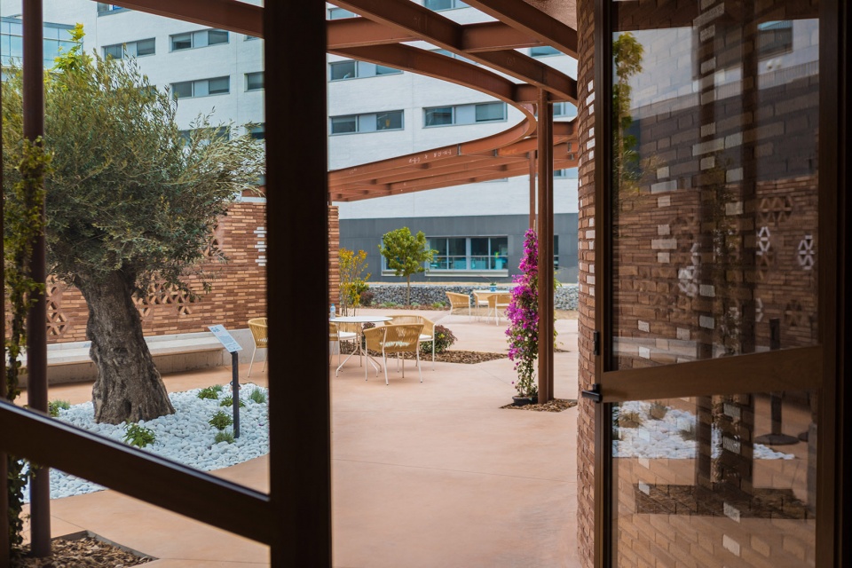 kalida sant pau centre by miralles tagliabue embt