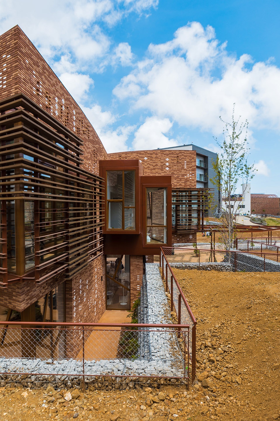 kalida sant pau centre by miralles tagliabue embt