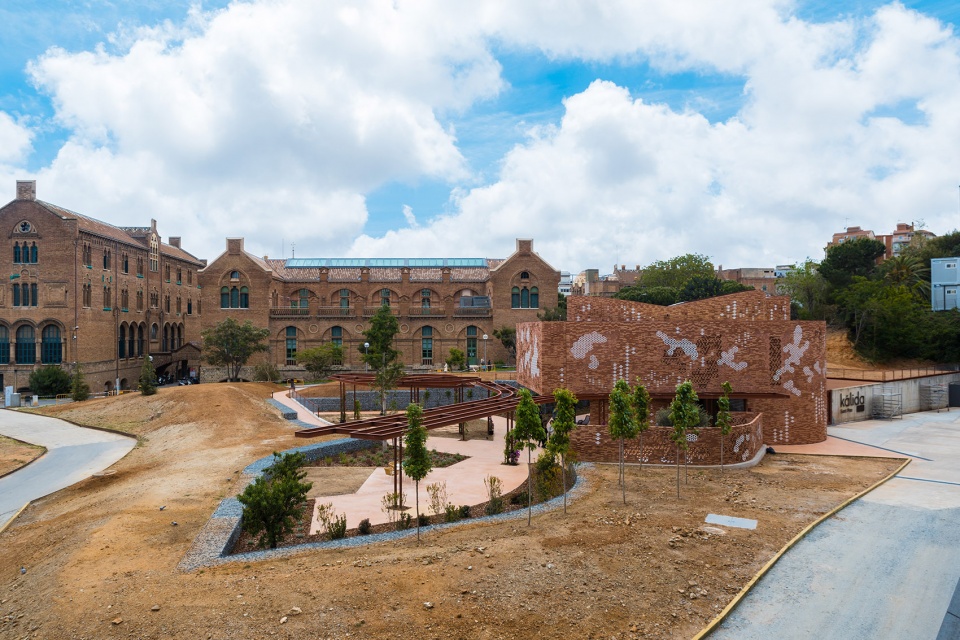 kalida sant pau centre by miralles tagliabue embt