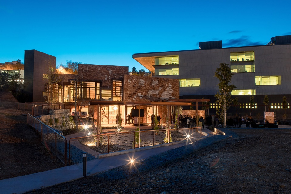 kalida sant pau centre by miralles tagliabue embt